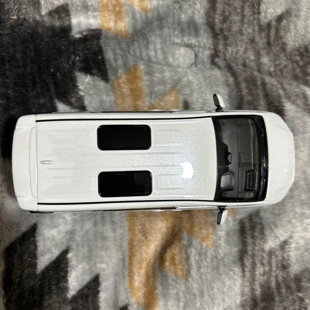 カラーサンプルミニカーヴェルファイアホワイトパール