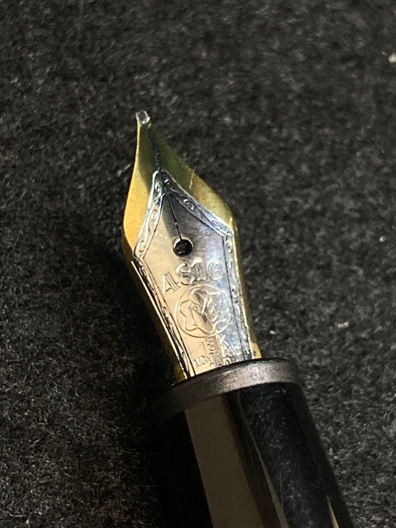 モンブラン 万年筆 ソリテール 146 ドゥエ シルバーバーリー ペン先18K