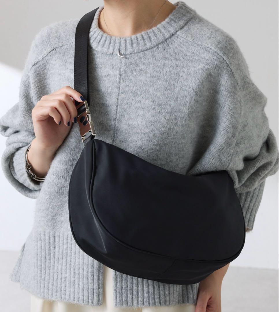 【新品】パピヨネ/ガリャルダガランテ/撥水ショルダーバッグ/ペットボトル収納/黒