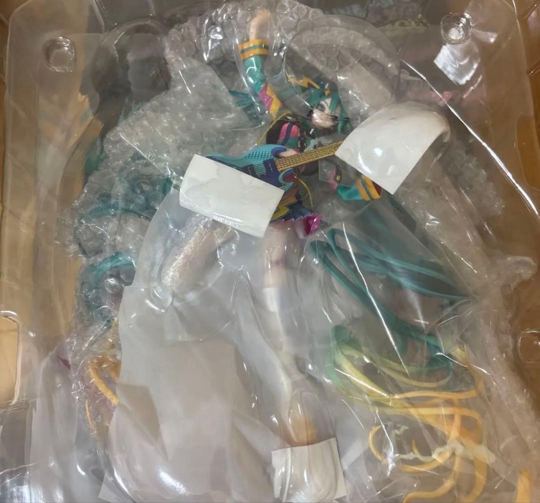 初音ミク Thunderbolt 1/7スケールフィギュア