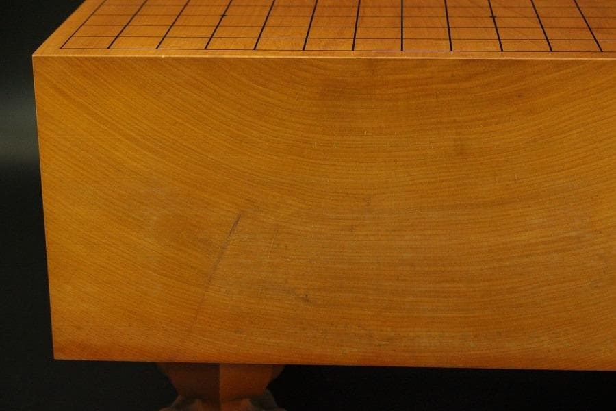 囲碁 碁盤 本榧 良木目 足付 総高26.8cm 厚み15cm 良品(A267)