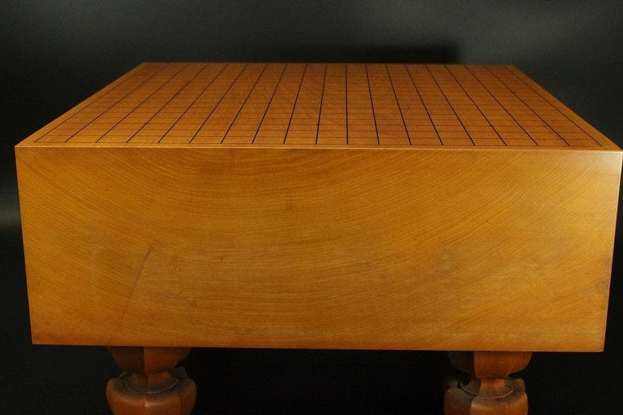 囲碁 碁盤 本榧 良木目 足付 総高26.8cm 厚み15cm 良品(A267)