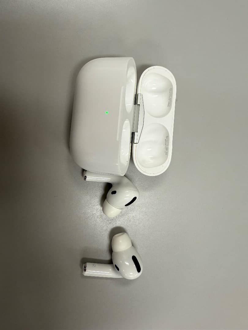 ■Appleノイズキャンセリングイヤホン/AirPodsPro MWP22CH