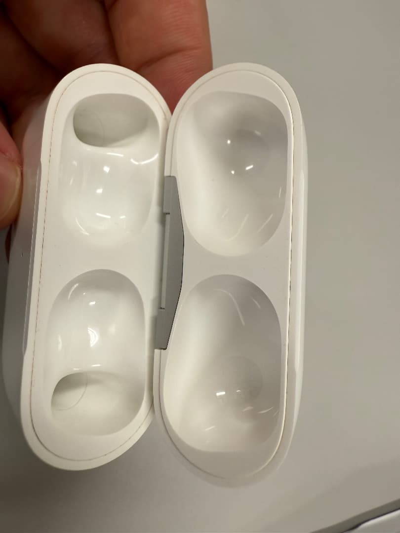 ■Appleノイズキャンセリングイヤホン/AirPodsPro MWP22CH