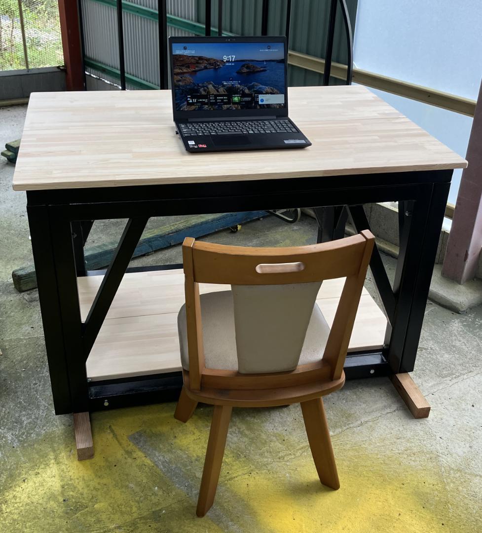 ね*】様 勉強机　事務机（緊急時は避難シェルター） 　限定商品再販なし