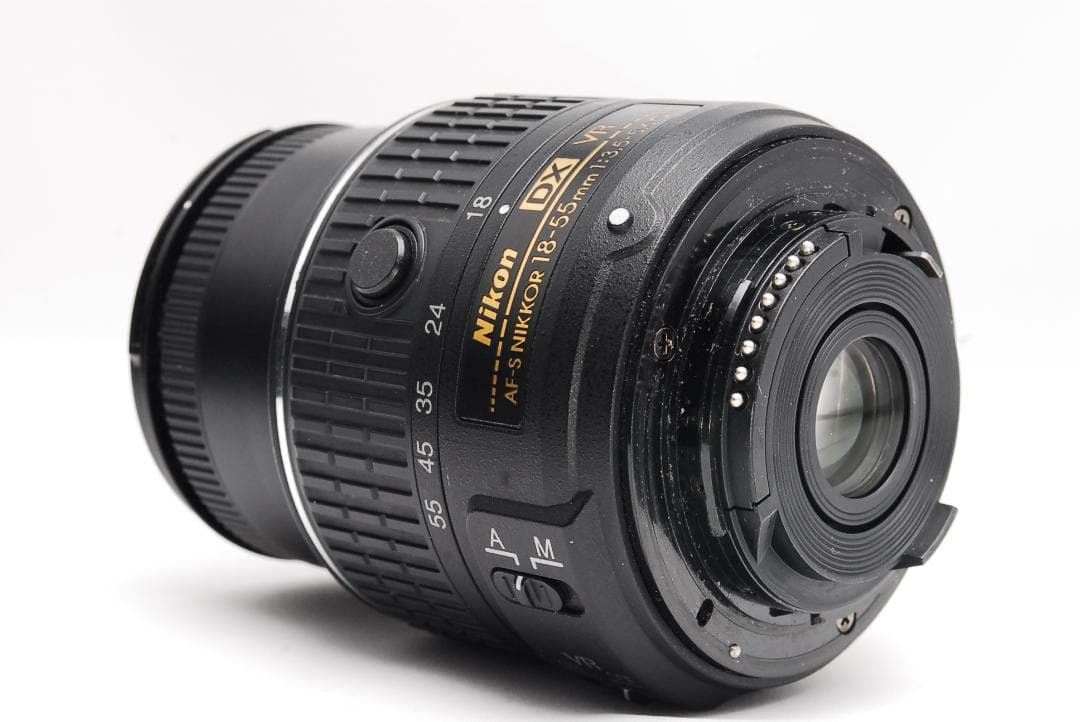 Nikon D5500 ♥カメラデビューに♥Wi-Fi &自撮り♥手ぶれ補正