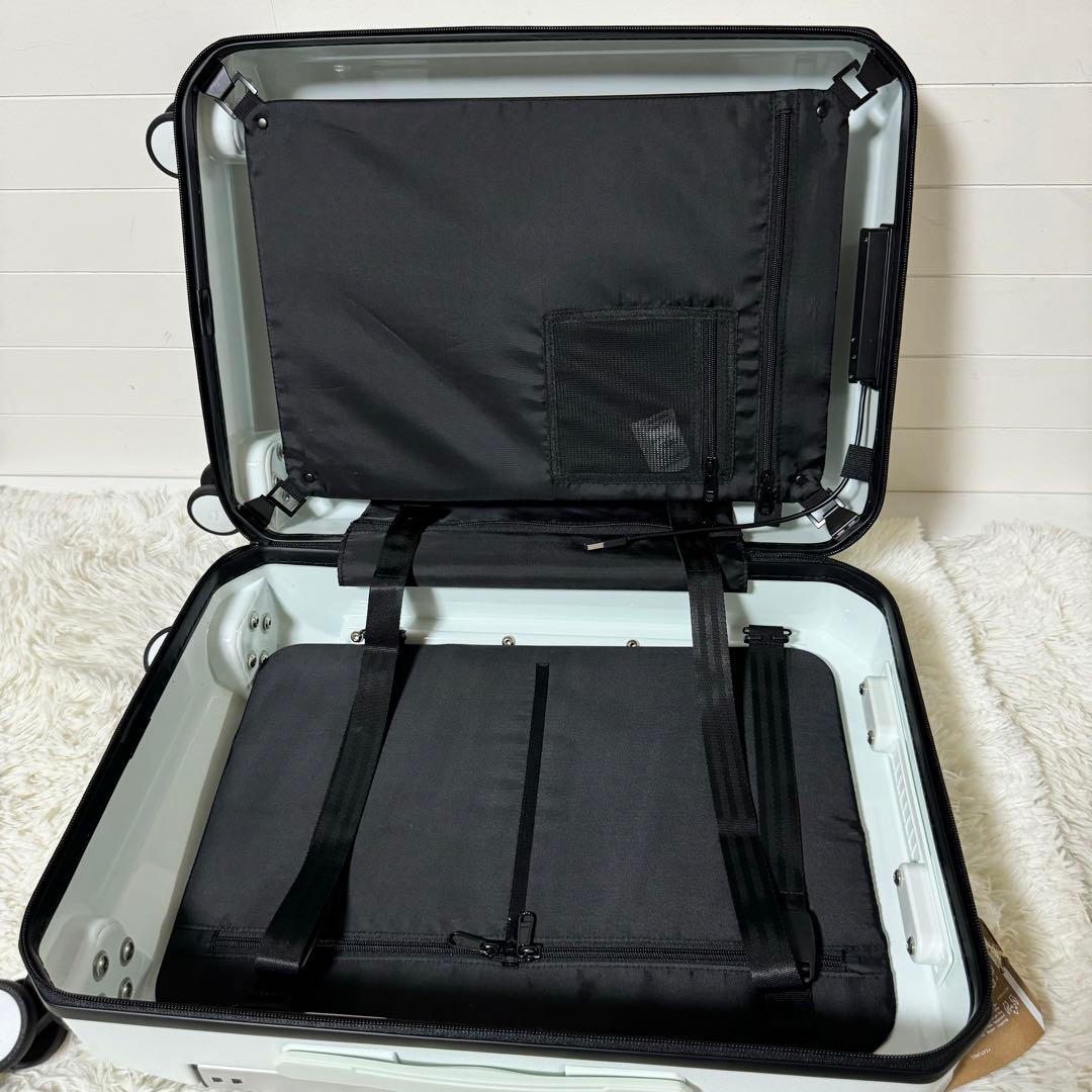 新品未使用✨PHOENX TELA40 キャリーケース　４輪　ホワイト　ビジネス