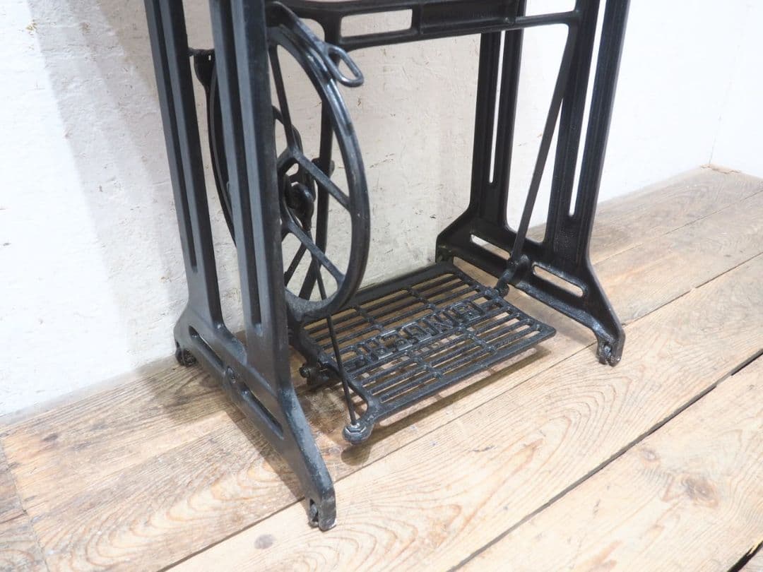 1224 ラワンの一枚天板　シンガーミシンテーブル　デスク　レトロ　ビンテージ