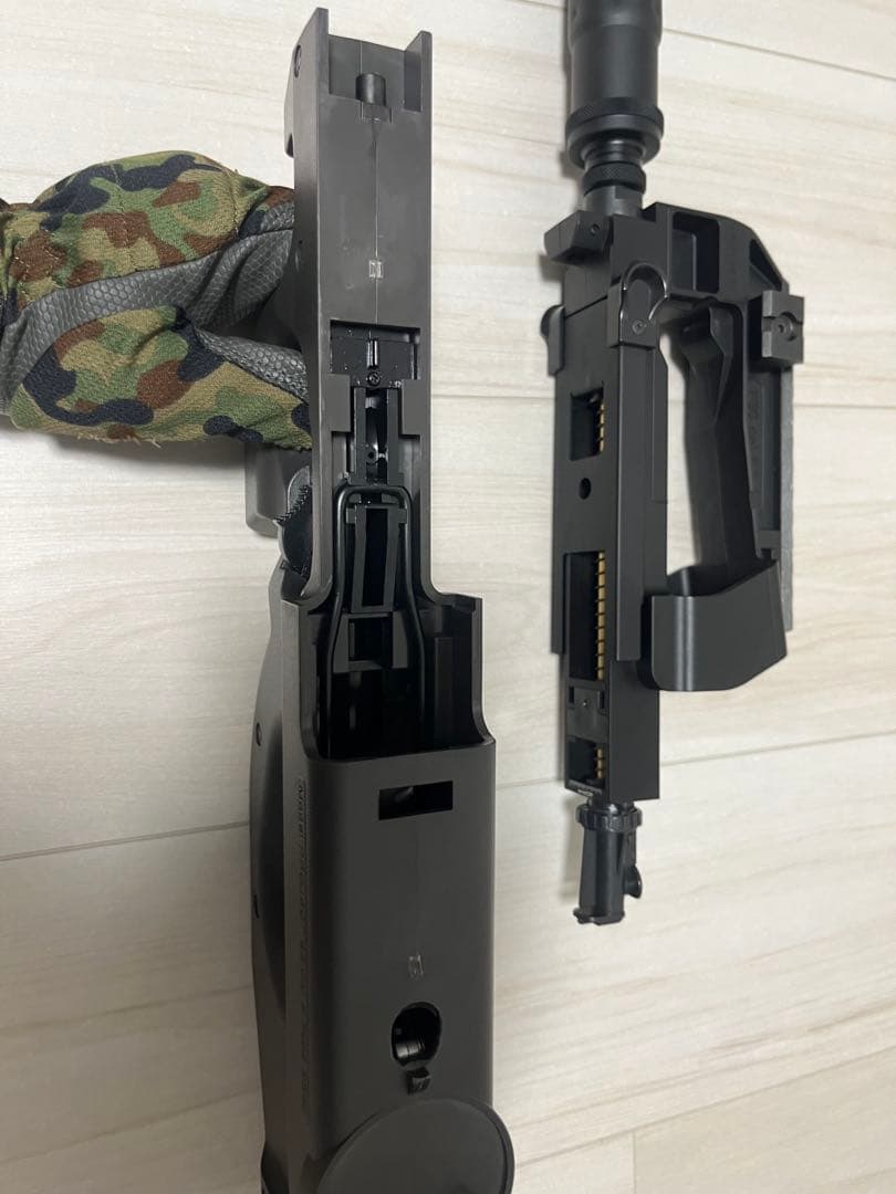 P-90 TR 電動ガン サイレンサー、ライフルスコープ付き