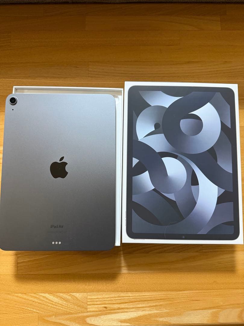 【Apple】 iPad Air （第5世代） ※Pencil キーボード付き