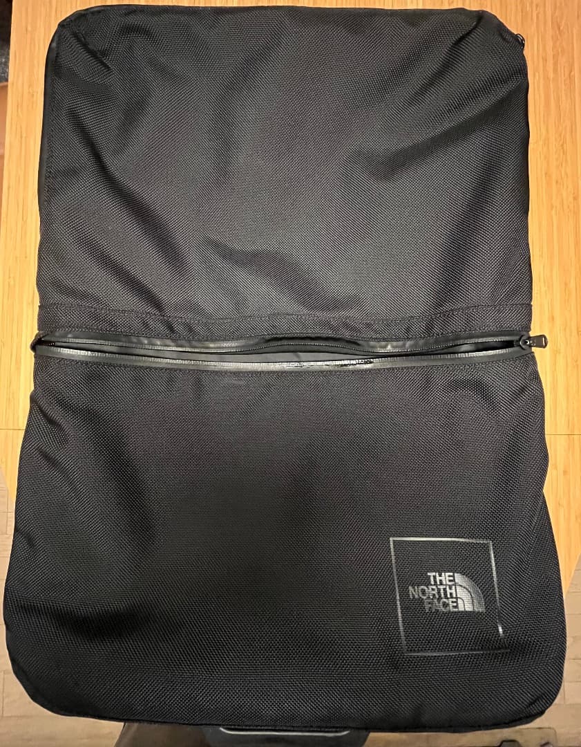 THE NORTH FACE ブラック シャトルローラー　キャリーケース