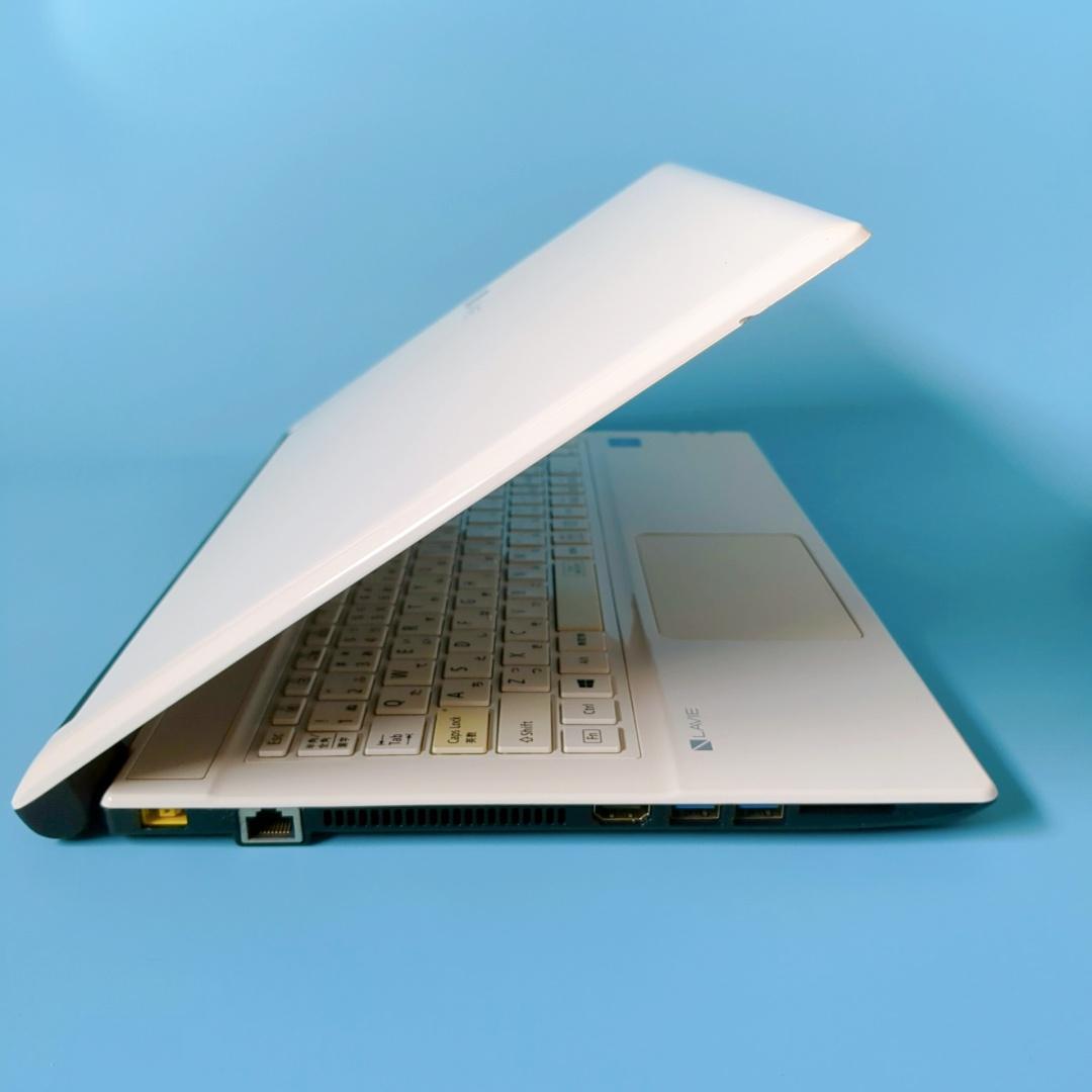 新品SSD爆速✨メモリ8GB爆速SSDで快適♪設定済ですぐ使える白ノートパソコン