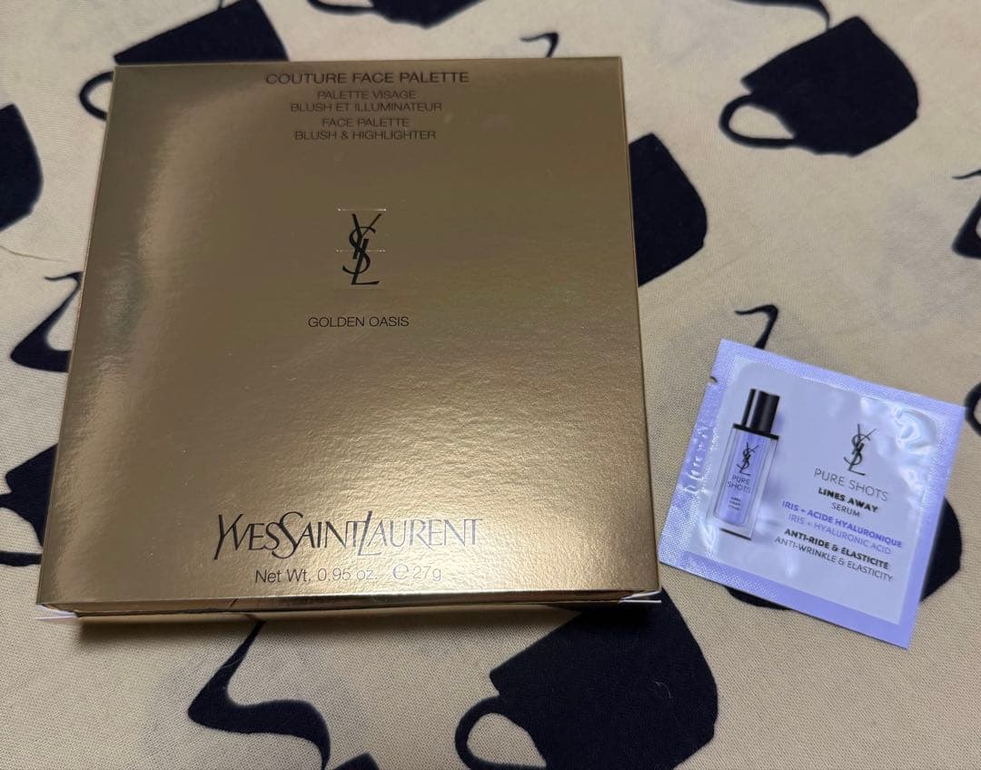 イヴ・サンローラン　クチュールフェイスパレット　ノエルコレクション　新品