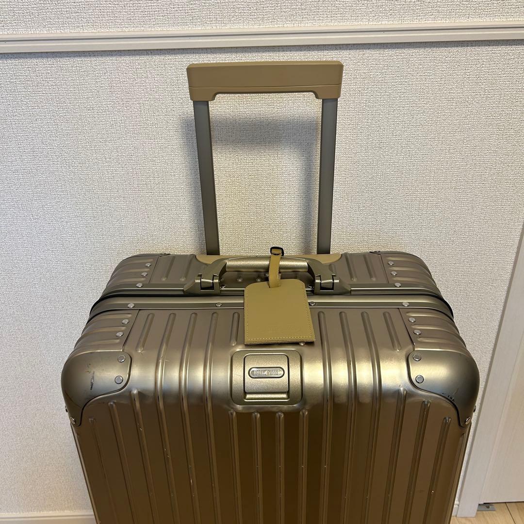 美品 大容量 RIMOWA リモワ トパーズ 67L ゴールド 電子タグ