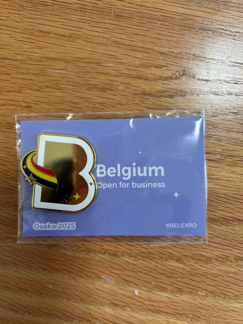 大阪万博　ベルギーパビリオン非売品 ピンバッジ