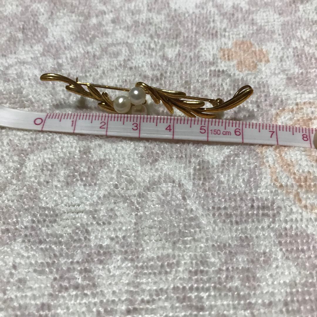 金色葉っぱブローチ パール付きk18