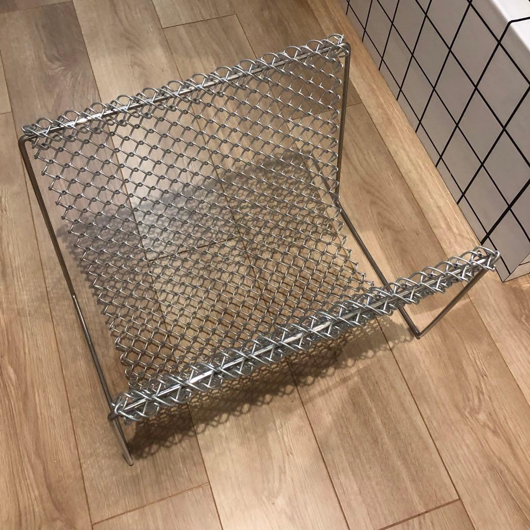 メタルワイヤー マガジンラック　荷物入れ　カフェ サロン