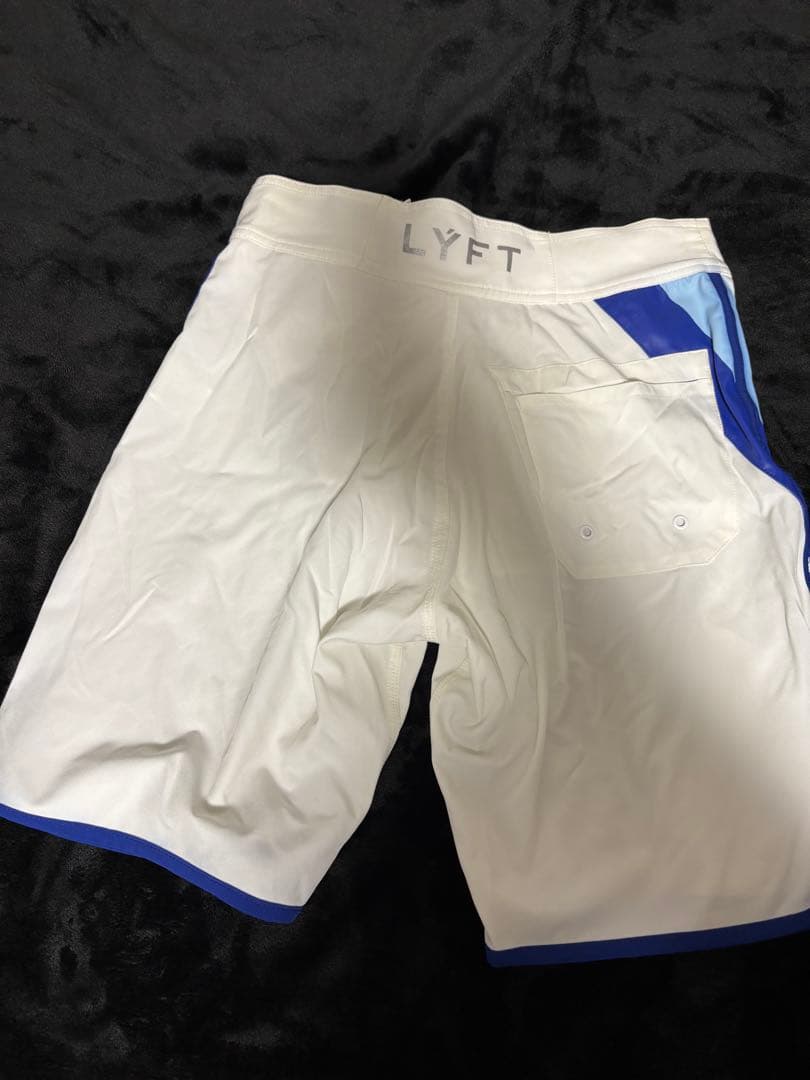 LYFT サーフパンツ ホワイト/ブルー