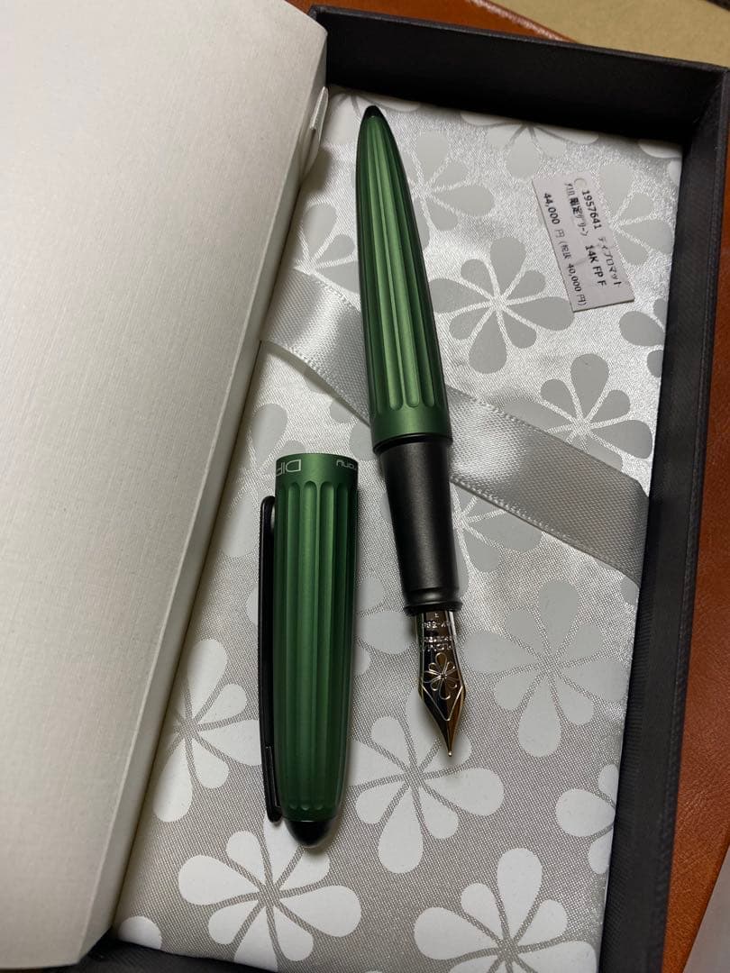 ディプロマット　アエロ　限定　グリーン　万年筆　14金　F 未使用