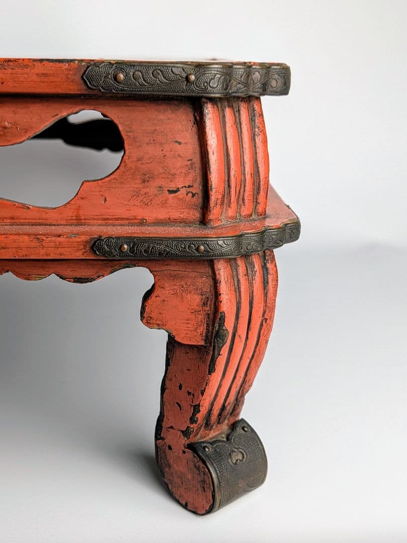 根来四足机　江戸時代　　春日卓　仏教美術　仏具　根来塗