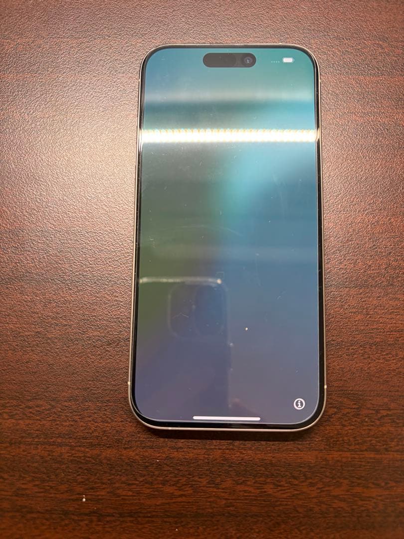 iPhone 15Pro 256GB ホワイトチタニウム simフリー