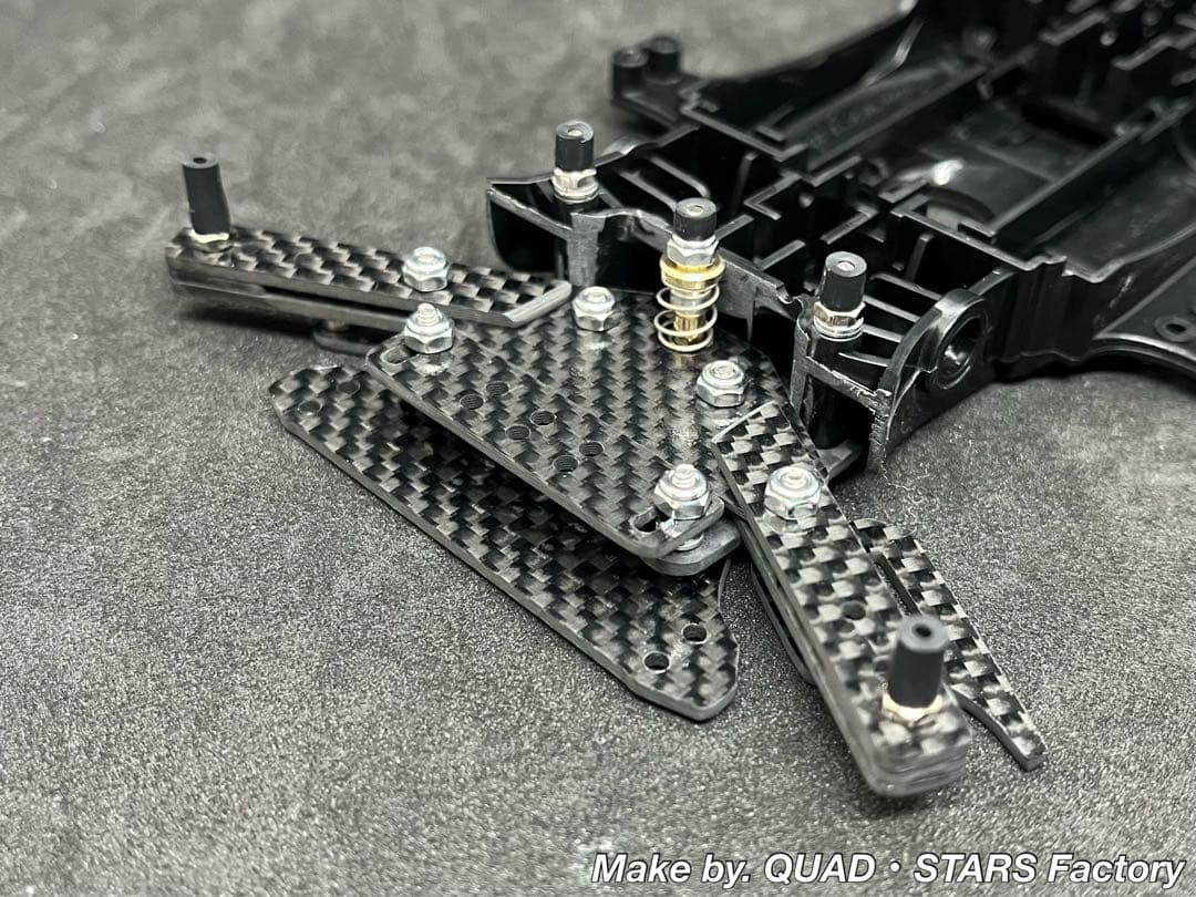 【ミニ四駆・MA用】1軸リヤアンカー　フルカーボン【19mmローラー対応】