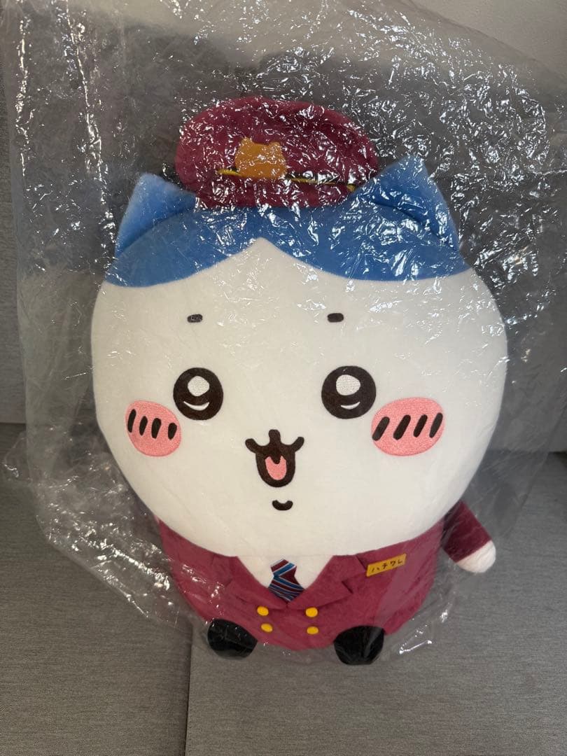 【新品】ちいかわ　阪急電車　BIGぬいぐるみ　ぬいぐるみ　ハチワレ