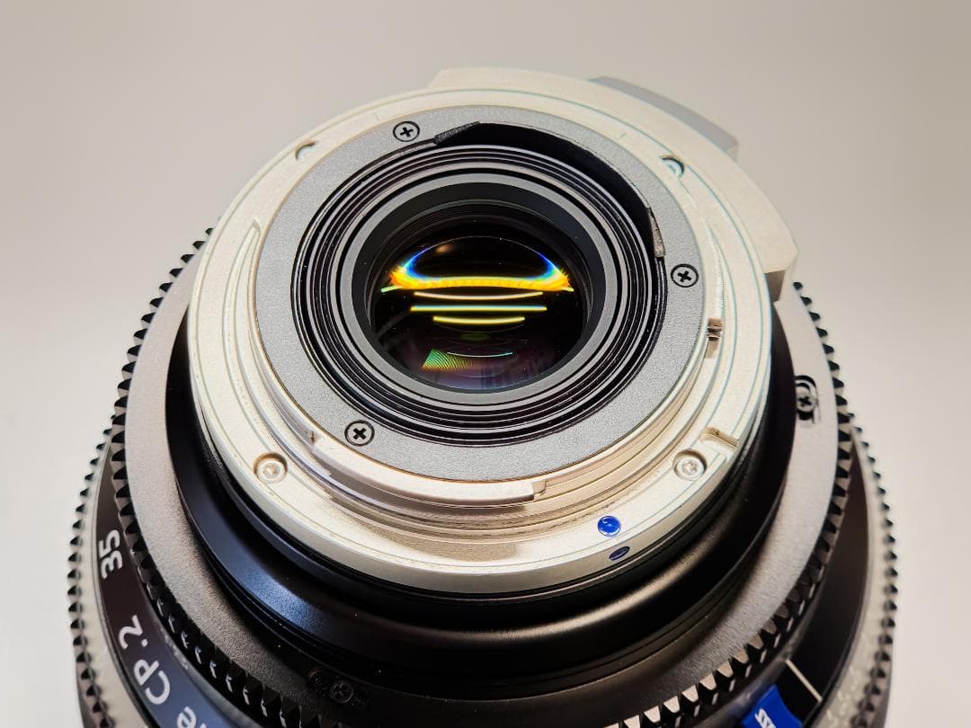 Carl Zeiss CP.2 35mm T2.1 EFマウントシネマレンズ