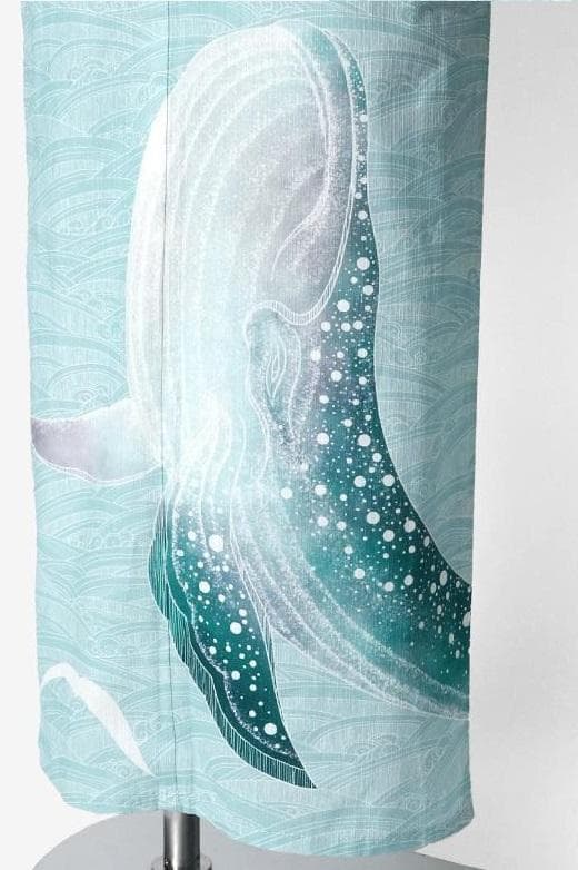 最終品★ミントグリーン地にクジラと波柄★めずらしい絵羽浴衣★夏きもの大人の浴衣