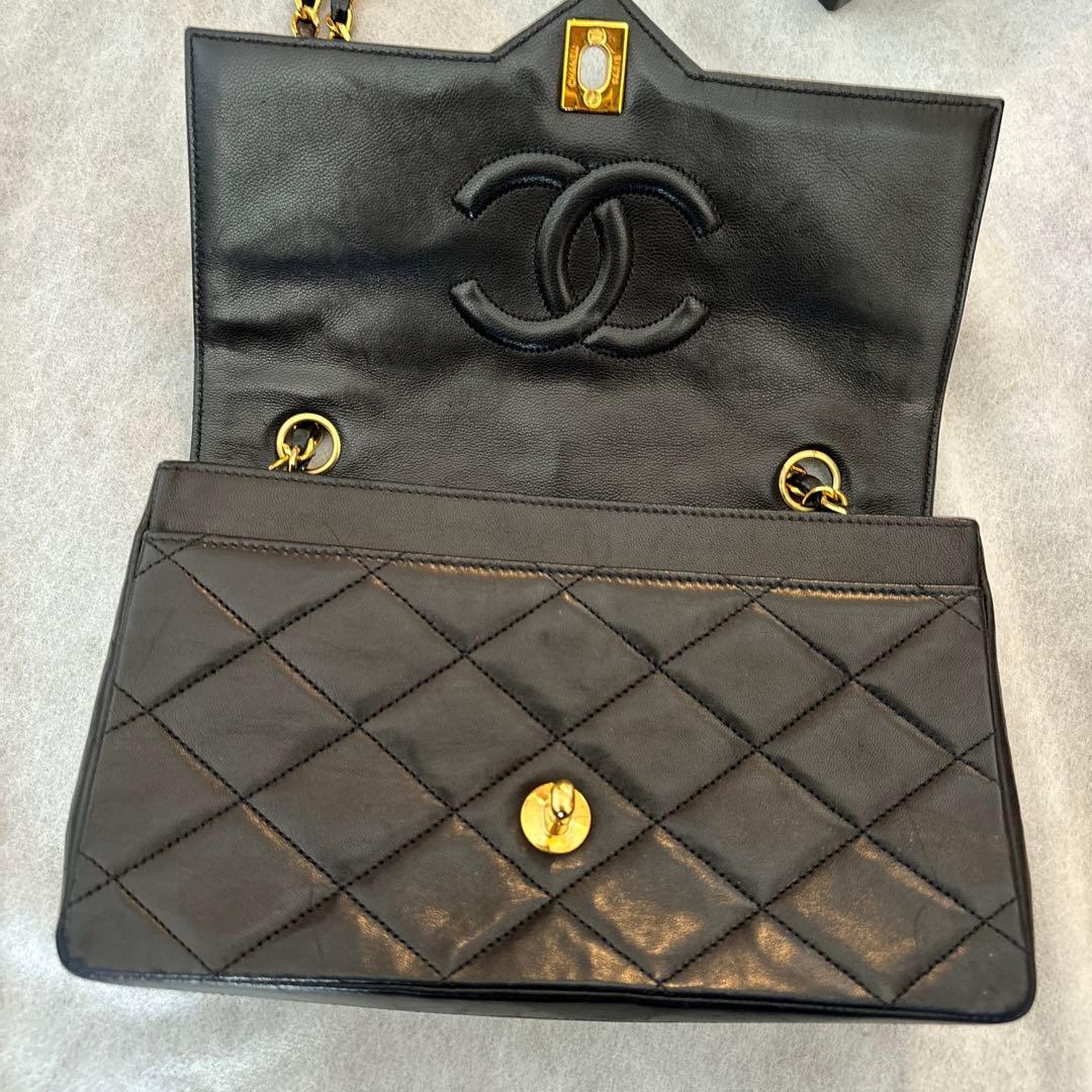 シャネル　マトラッセ　ラムスキン　ヴィンテージ　ブラック　黒　フラップバッグ