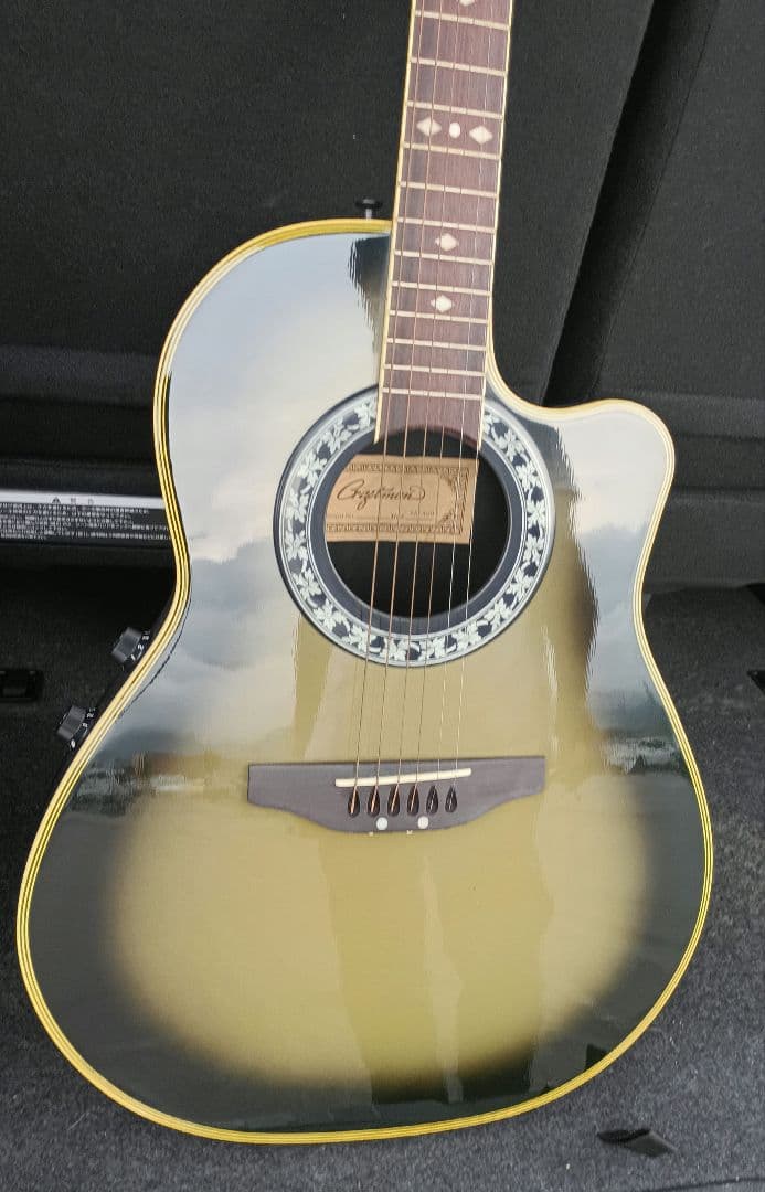 美品　アコースティックギター グリーン/イエロー　クラフトマン　ケース付