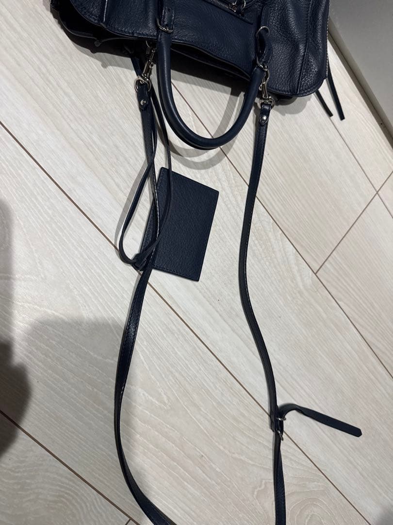 ネイビー レザー ショルダーバッグ　バレンシアガ　ペーパーミニバッグ