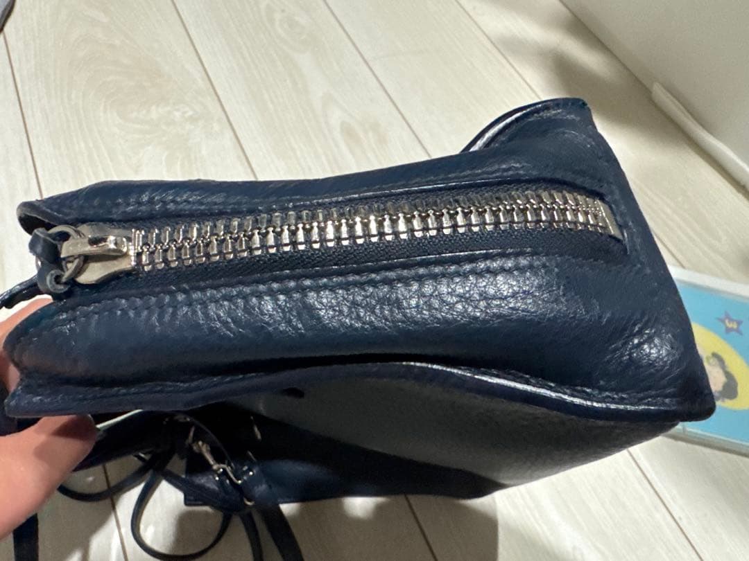 ネイビー レザー ショルダーバッグ　バレンシアガ　ペーパーミニバッグ