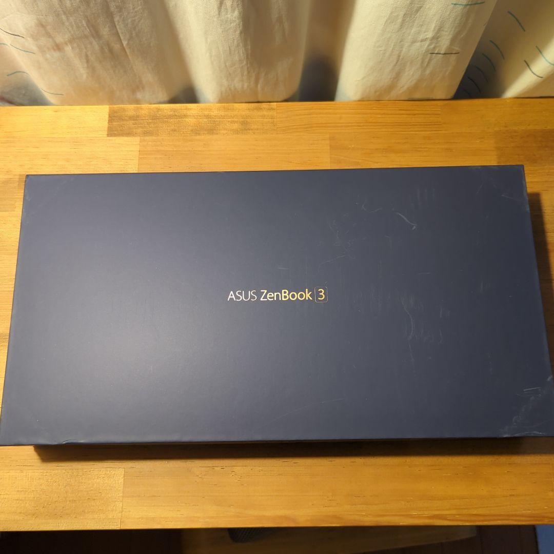 ASUS Zenbook 3 UX390　初期化済み
