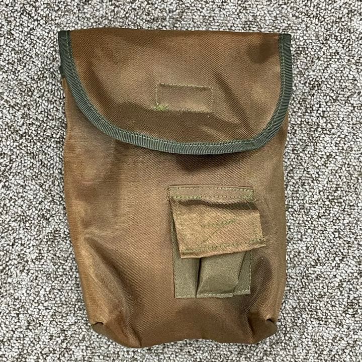 レアアイテム　デンマーク軍 プラスチック製 水筒 ROSTI 製