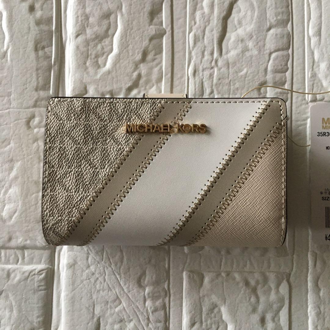 新品　マイケルコース MICHEAL KORS　二つ折り　財布　ホワイト