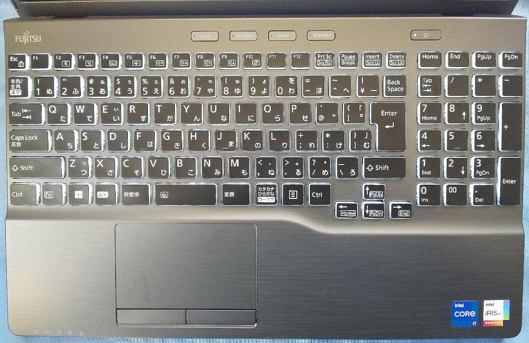 富士通 AH54/H2 Core i7-1260P /1TB/16GB/B.R