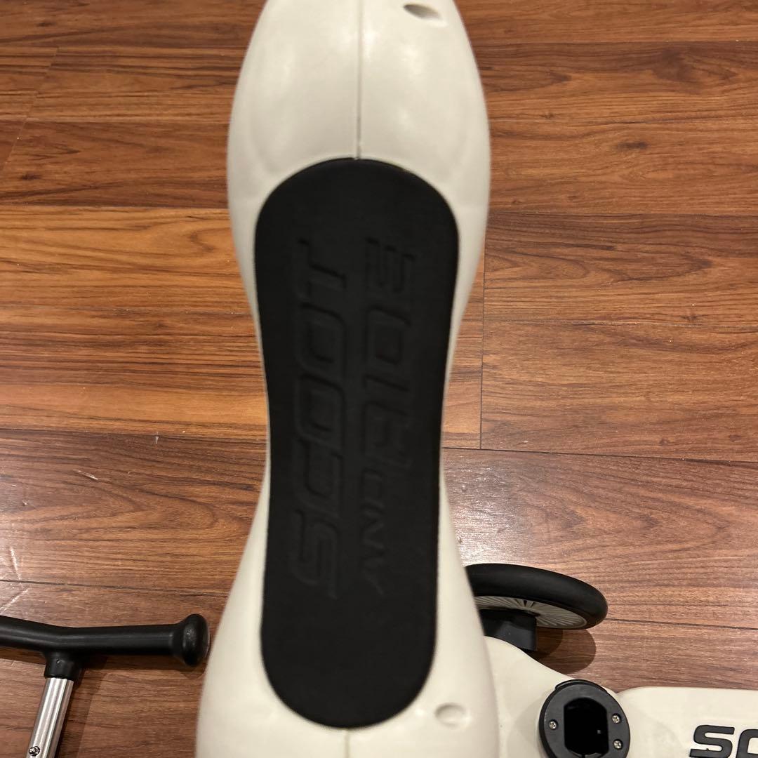 SCOOT AND RIDE スケーター ホワイト