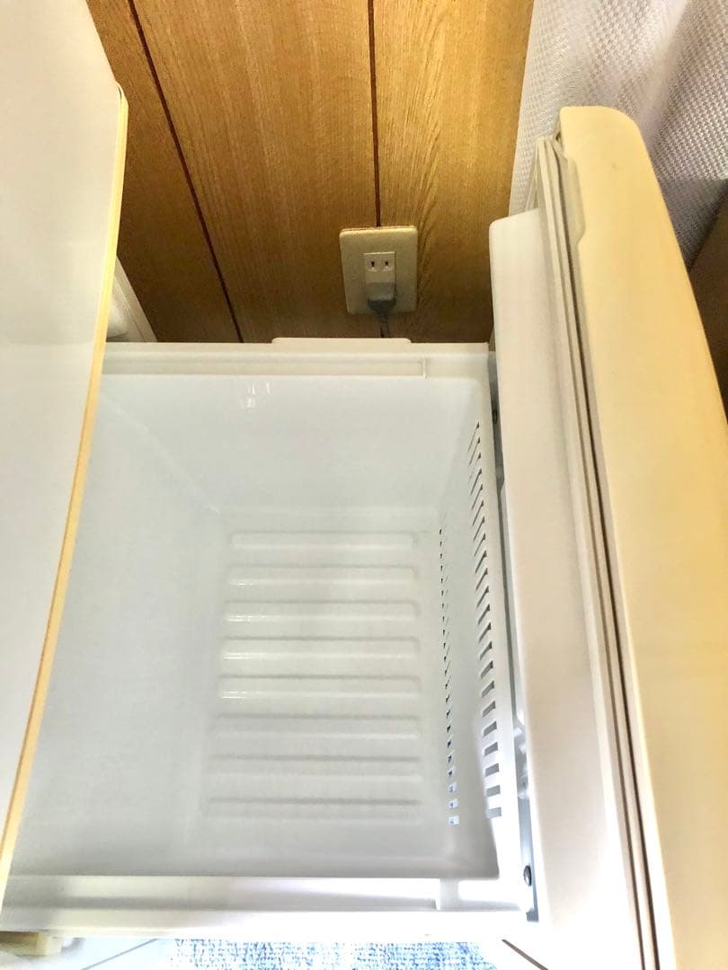 ノンテフロン冷凍冷蔵庫 ホワイト 138L