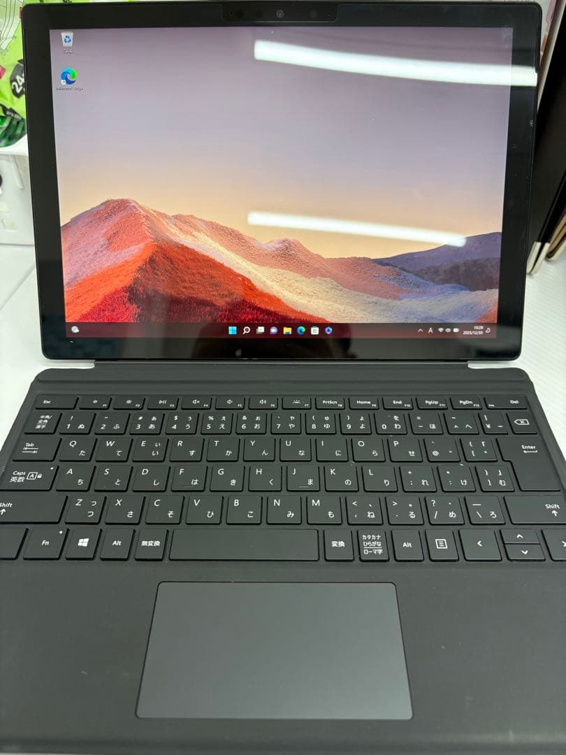 サーフィスプロ7 8GB バッテリー95% オフィス有り