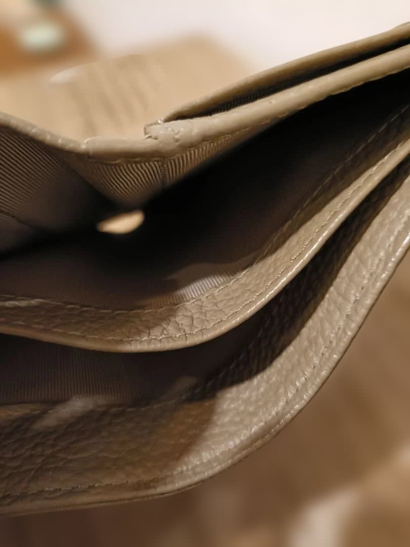 アニエスベー★本革三つ折財布　使用期間10日程　24000円