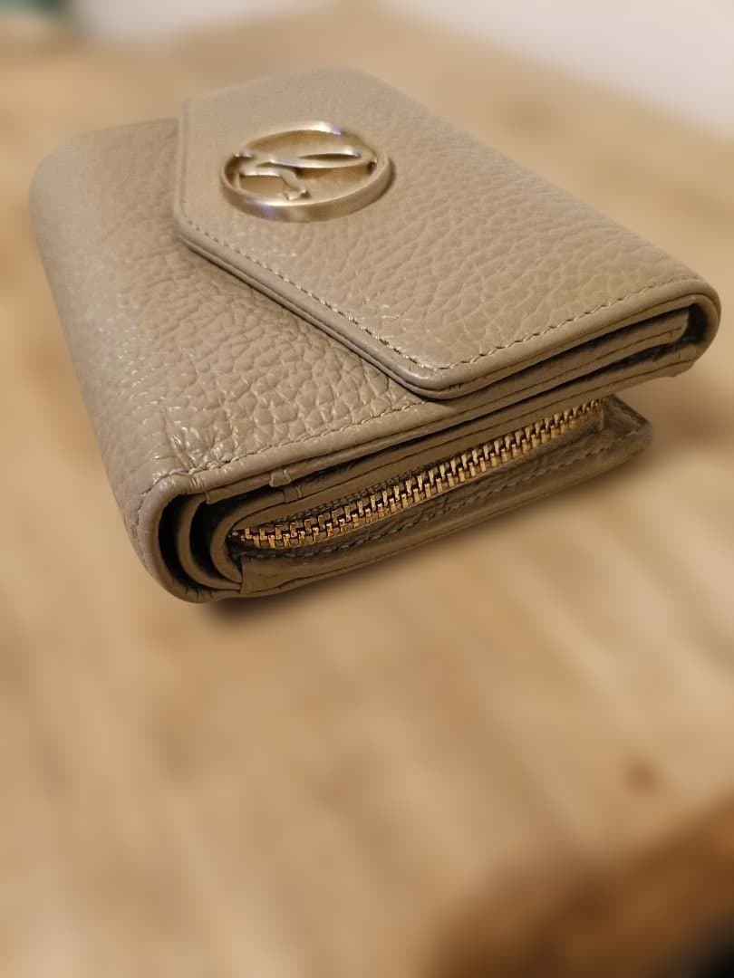 アニエスベー★本革三つ折財布　使用期間10日程　24000円