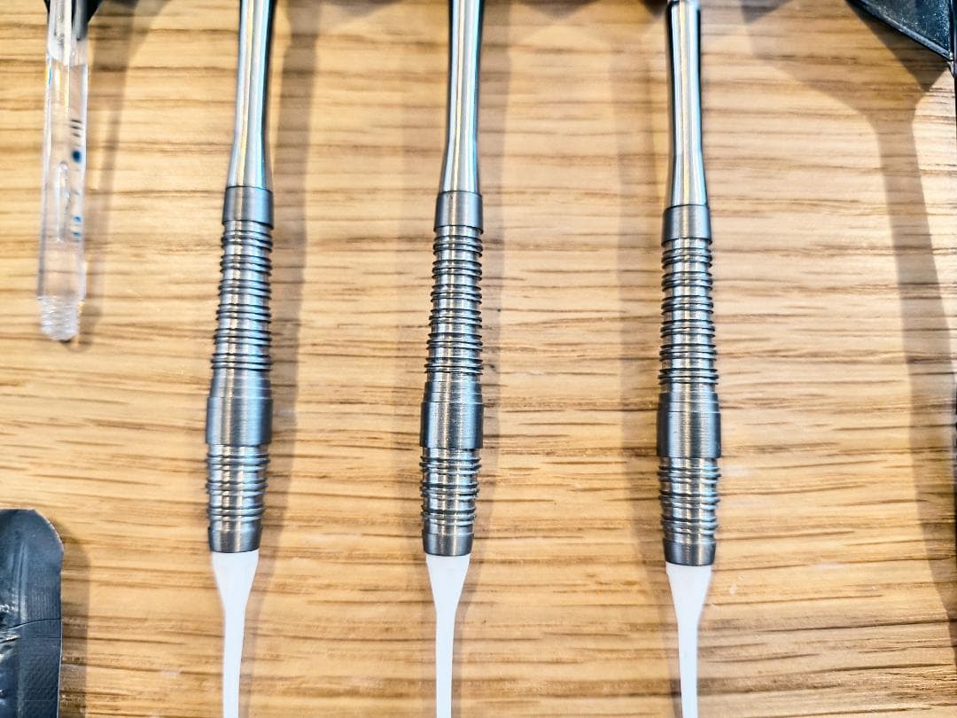 【比較的美品・2セット】ダーツ・ケース付き