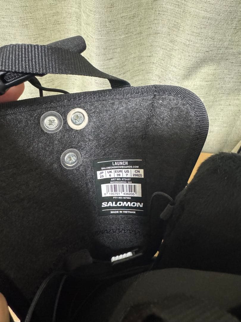 新品未使用　SALOMON LAUNCHER スノーボードブーツ