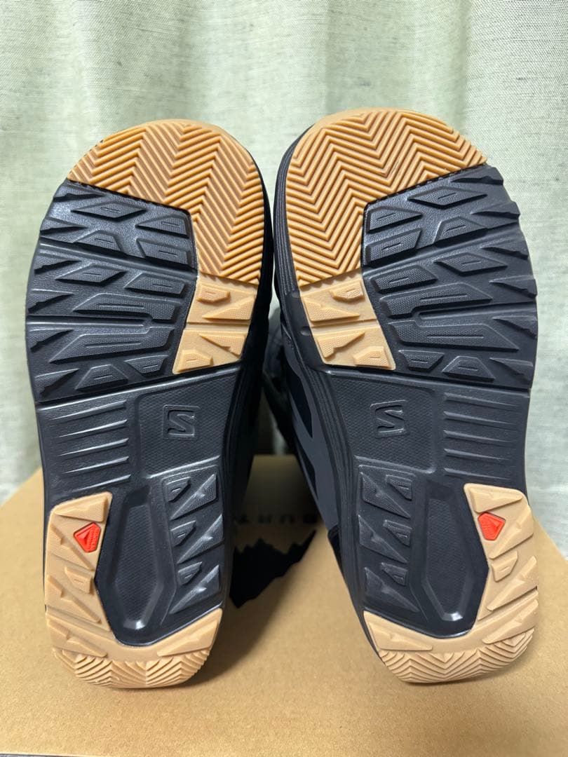 新品未使用　SALOMON LAUNCHER スノーボードブーツ