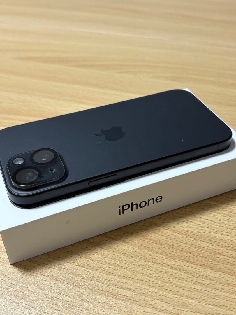 iPhone 15ブラック 本体　256GB simフリー