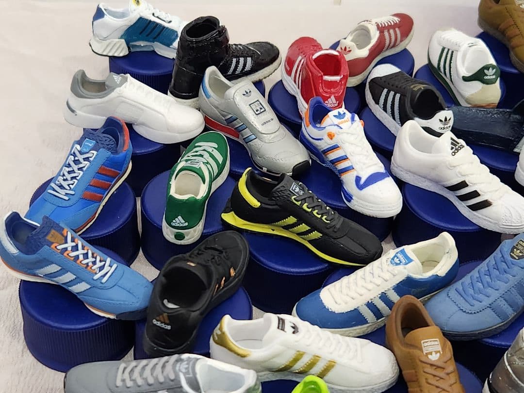 Adidas スニーカー フィギュアセット 82数