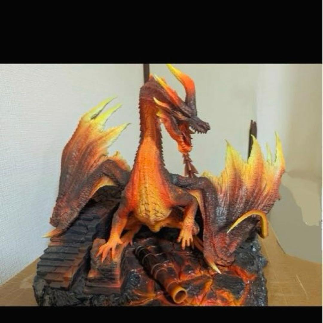 モンスターハンター　紅龍ミラボレアス（ミラバルカン）　スタチュー　世界限定11体