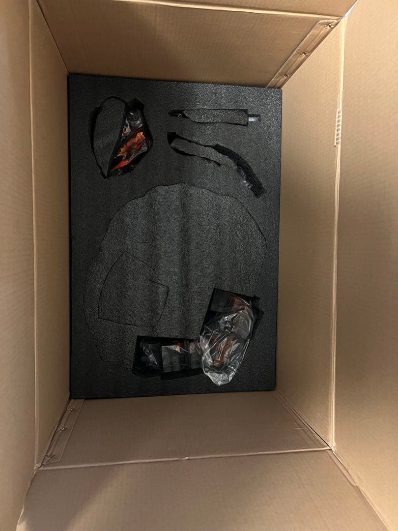 モンスターハンター　紅龍ミラボレアス（ミラバルカン）　スタチュー　世界限定11体