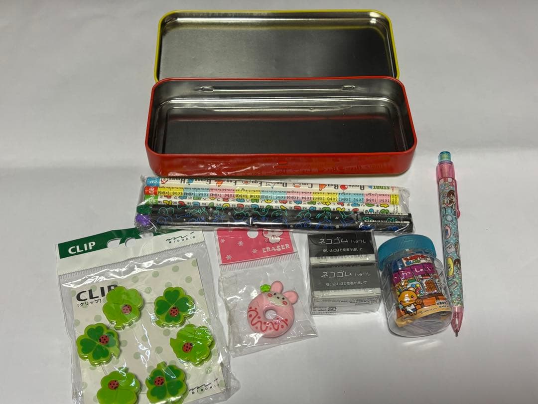 キャラクターグッズ　ケース　メモ帳　シール　ポーチ　他　まとめてセット